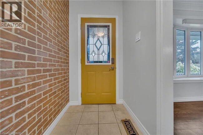 Photo du bâtiment - 88 Glen Lake Crescent