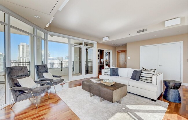 Foto del edificio - 700 W Harbor Dr