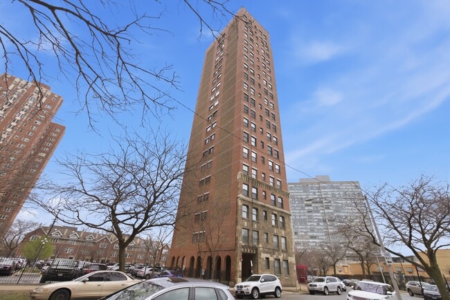 Building Photo - 4940 S East End Ave