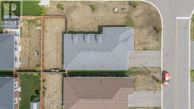 Building Photo - 24 Harwood St