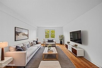 Building Photo - 255 Bronx River Rd Building Photo - 255 Bronx River Rd