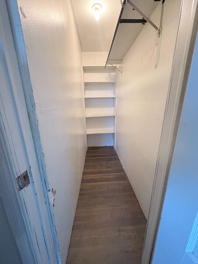 Foto del edificio - 312-14 N Hedgecoke St