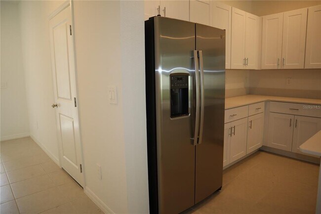 Foto del edificio - 3346 Lapis Lk Dr