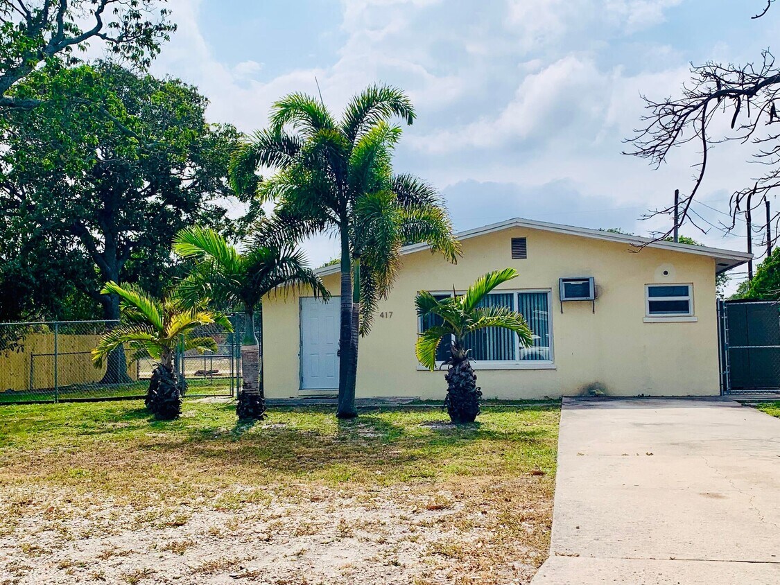 Foto principal - 417 NE 2nd St