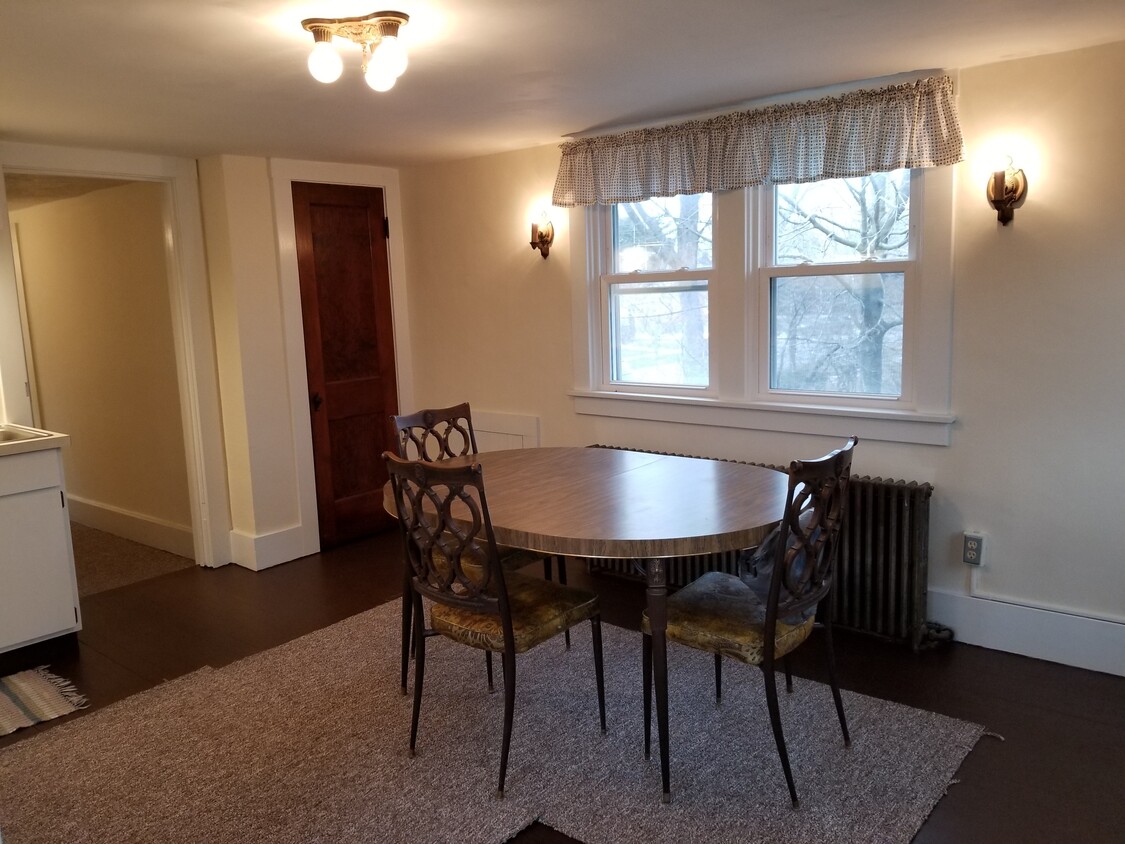 Foto principal - 525 S Lafayette St