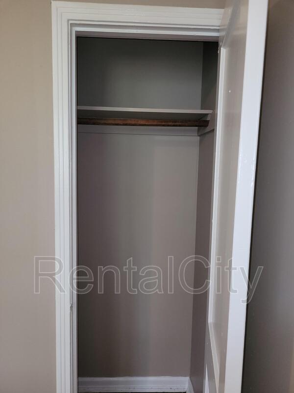 Foto del edificio - 529 N Sampson Ave