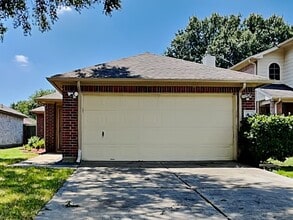 Building Photo - 18109 Eganville Cir