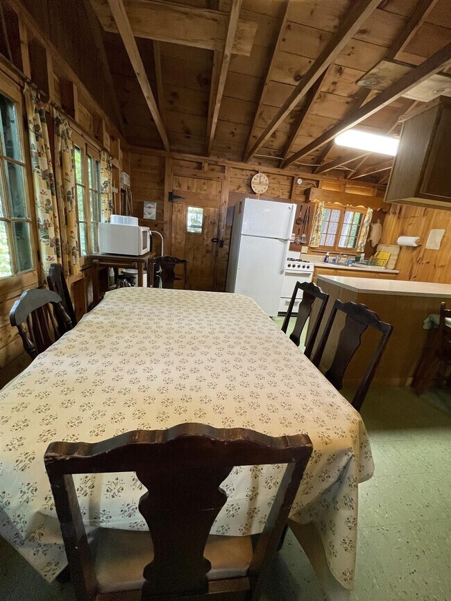 Foto del edificio - 90 Sandy Cove Rd