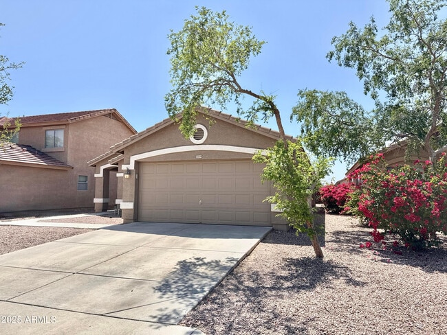 Building Photo - 13719 W Keim Dr
