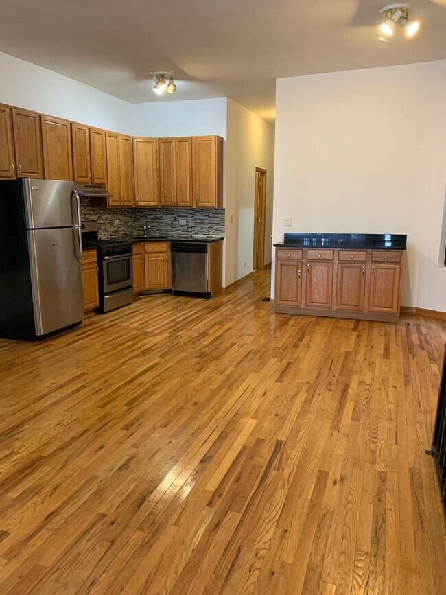 Foto del edificio - 1337 W Huron St