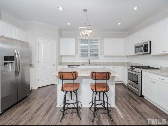 Building Photo - 4 Bedroom Single Family Home in Fuquay Varina