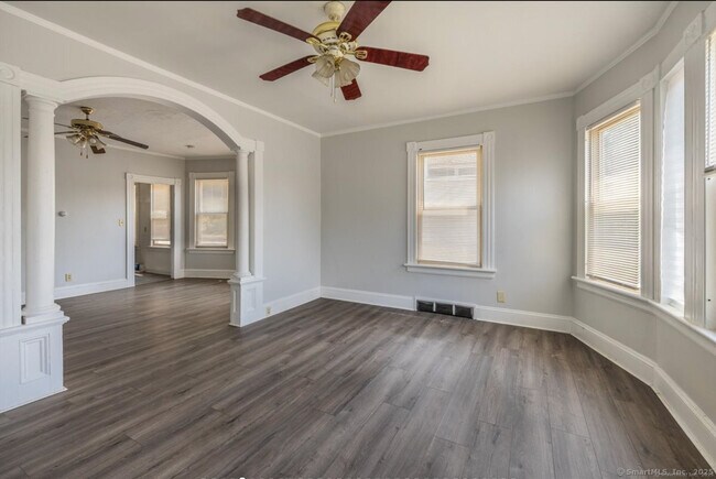 Foto del edificio - 118-120 New Haven Ave