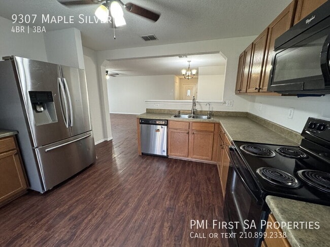 Building Photo - 9307 Maple Silver