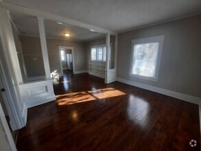 Building Photo - 1805 24th Dr