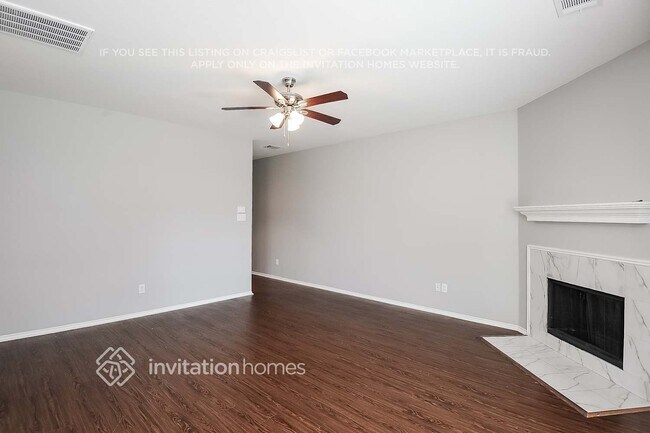 Foto del edificio - 11900 Brown Fox Dr
