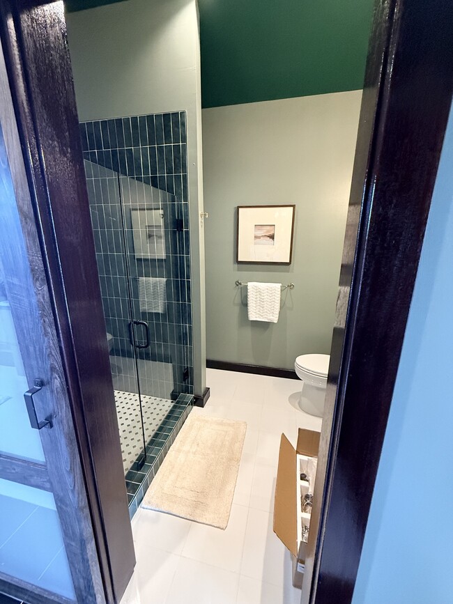 Extended Stay Executive Suite Bathroom - Villas on Turtle Creek