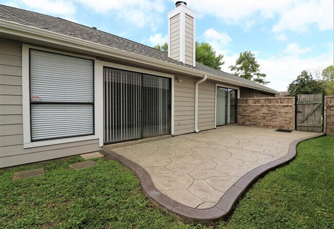 Foto del edificio - 12639 Ashford Hills Dr
