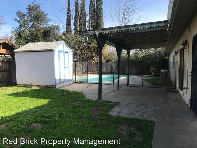 Foto del edificio - 3 br, 2 bath House - 635 Brookdale Dr.