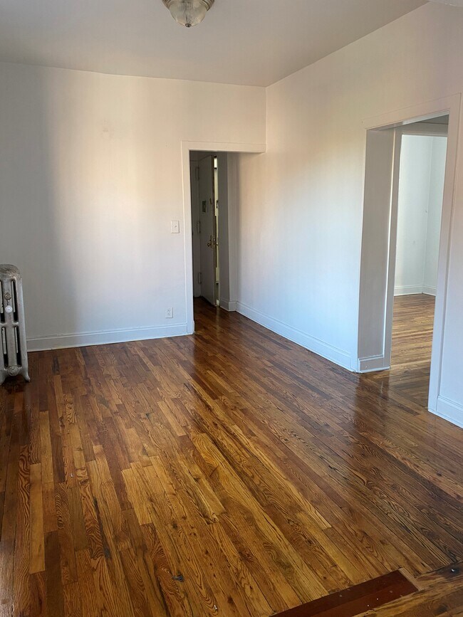 Living Room/Dinning Room - 4515 48th St