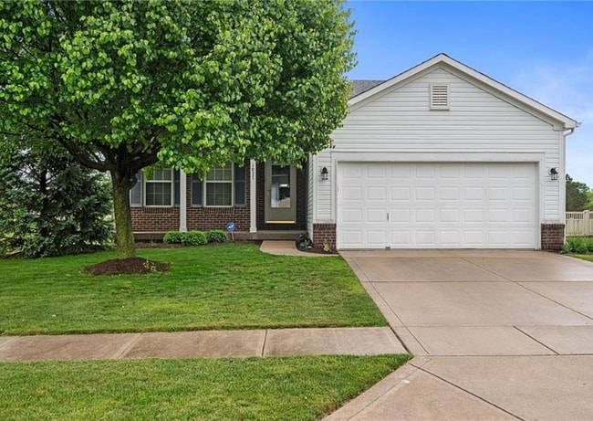 Building Photo - 1027 Pine Ridge Way