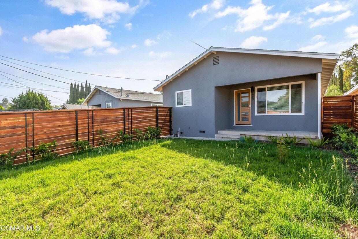 Foto principal - 659 Brossard Dr