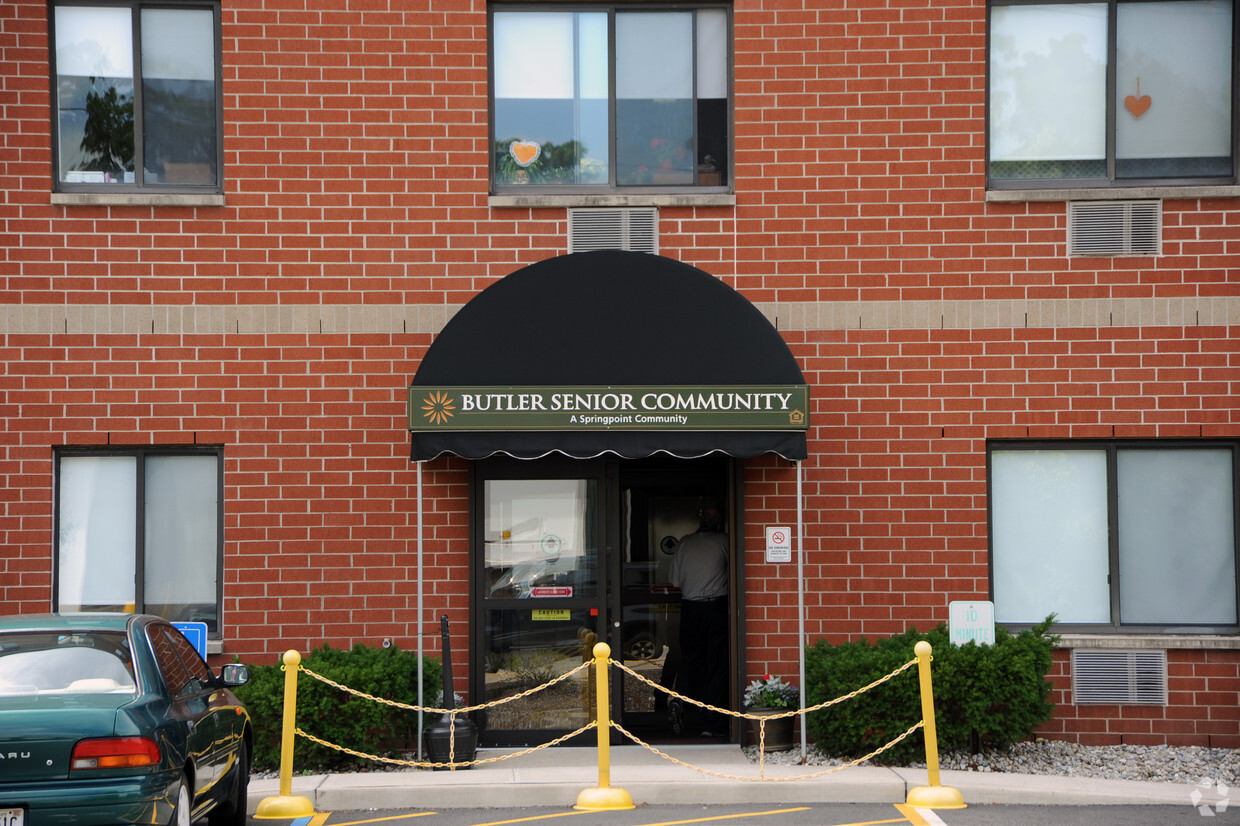 Foto del edificio - Butler Senior Community