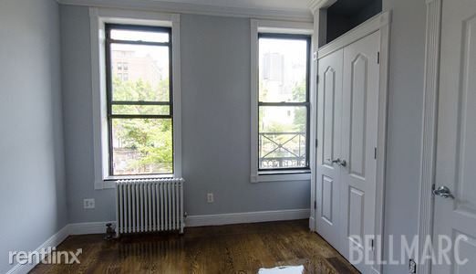 Building Photo - 699 10th Ave