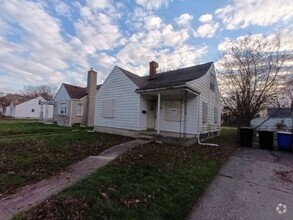 Building Photo - 19004 Kingsville St