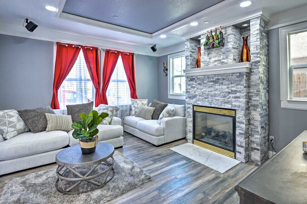 761 Ashwick Loop