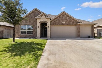 Building Photo - 7312 La Escolara Ranch Rd