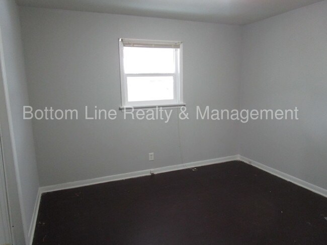 Foto del edificio - 23 Alice Ave