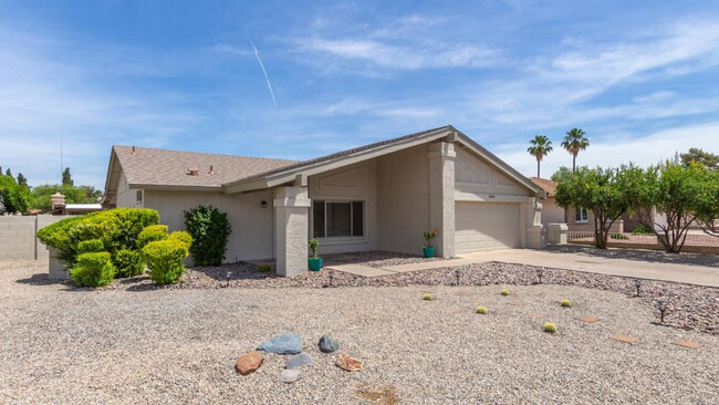 Building Photo - Tempe 3-Bedroom