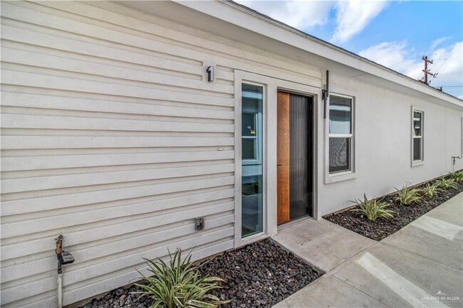 Foto del edificio - 14 Estevan St