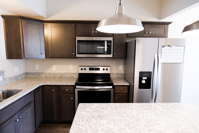 Lots of cabinet space, ice maker and water access from fridge - 1382 Rural Hill Rd
