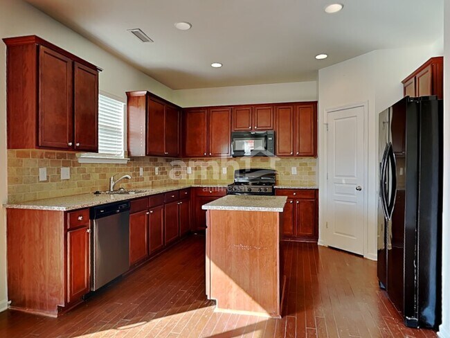 Foto del edificio - 8112 Hovingham Way