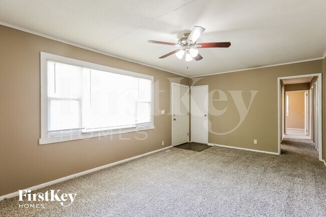 Foto del edificio - 3605 NE 54th St