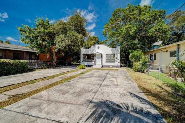 Building Photo - 829 NW 56th St