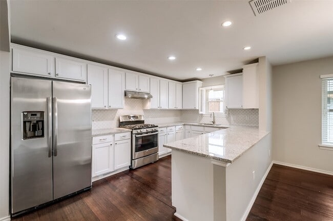 Foto del edificio - 6306 Highgate Ln