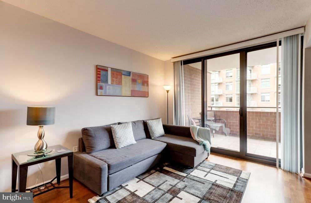 Foto principal - 1001 N Randolph St