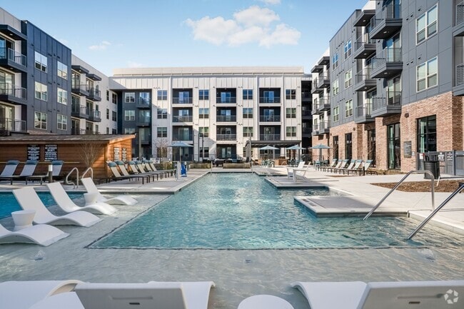 Building Photo - Alta Magnolia