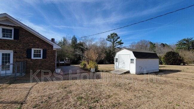 Building Photo - 3100 Manor Ridge Dr