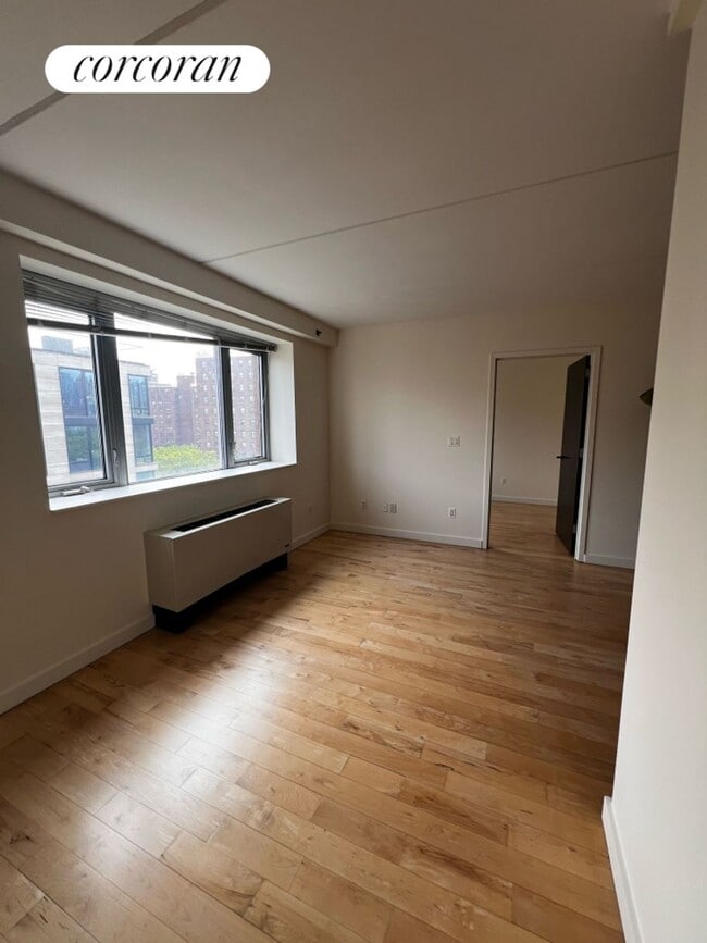 Building Photo - 1810 3rd Ave