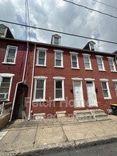 Building Photo - 326 Beaver St