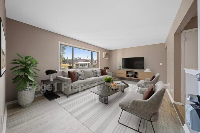 Foto del edificio - 130 Flintridge Dr