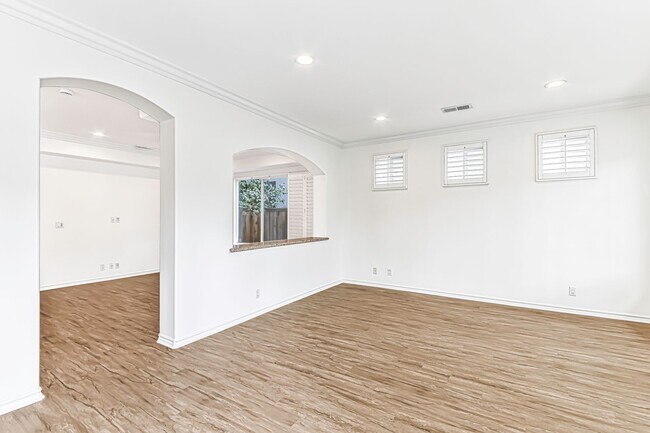 Foto del edificio - 119 Granada Ave