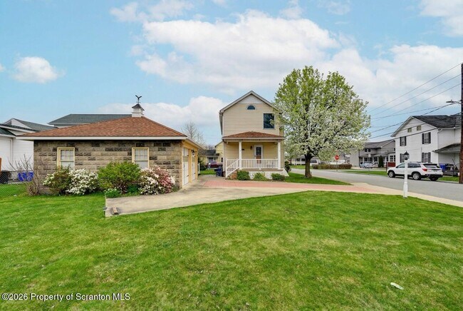 Foto del edificio - 454 Hickory St