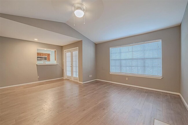 Foto del edificio - 14600 Fonmeadow Dr