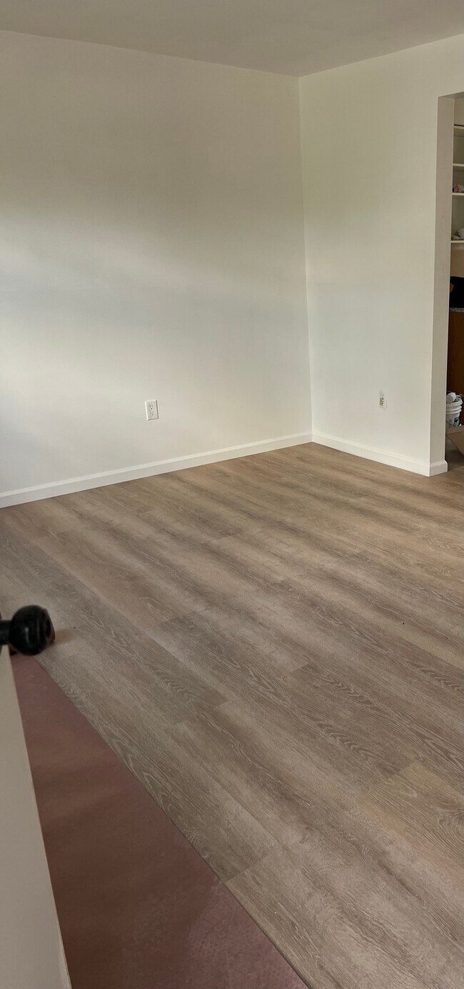 115 Ward St Unit 1, Wallingford, CT 06492 Apartments in Wallingford, CT