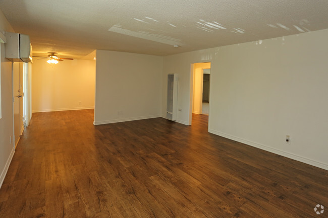 Interior Photo - Park Cerritos Apartments