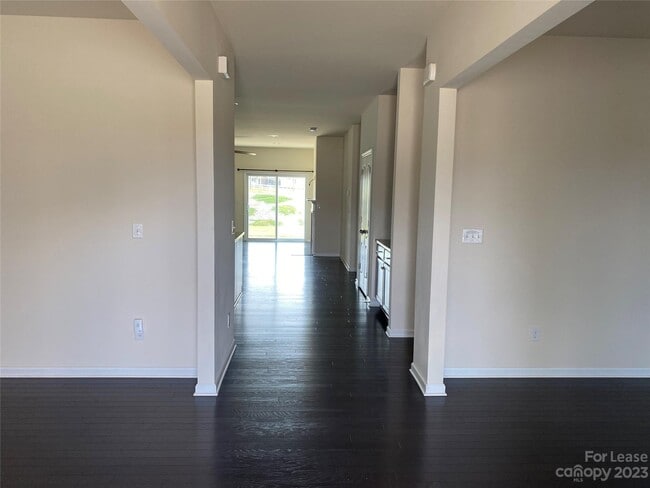 Building Photo - 114 E Neel Ranch Rd